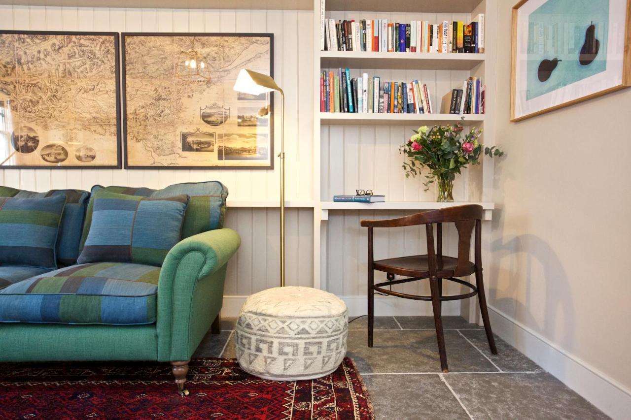 Ross Lodge Comrie Habitación foto